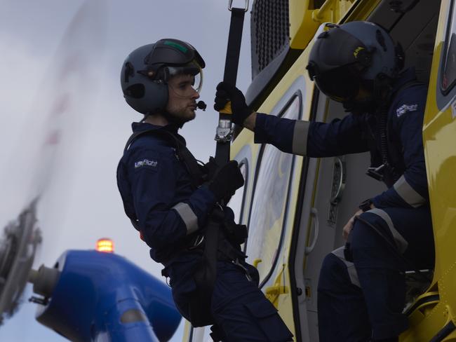 Dr Matthew Mitchard conducts winch training for Townsville LifeFlight to become a critical care doctor