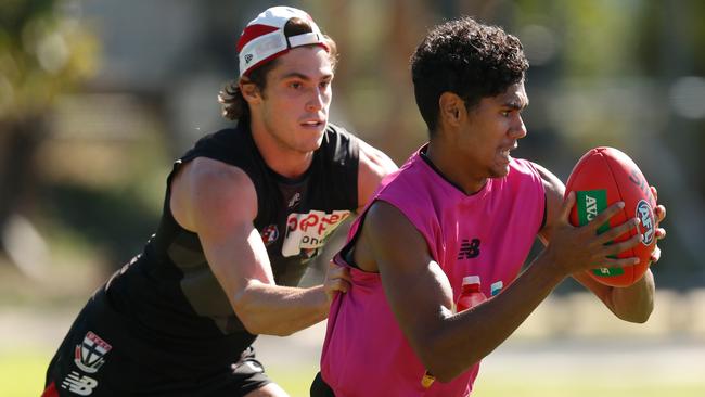 Big tackle numbers help power Jack Steele to huge KFC SuperCoach scores. Picture: Michael Willson/AFL Photos via Getty Images