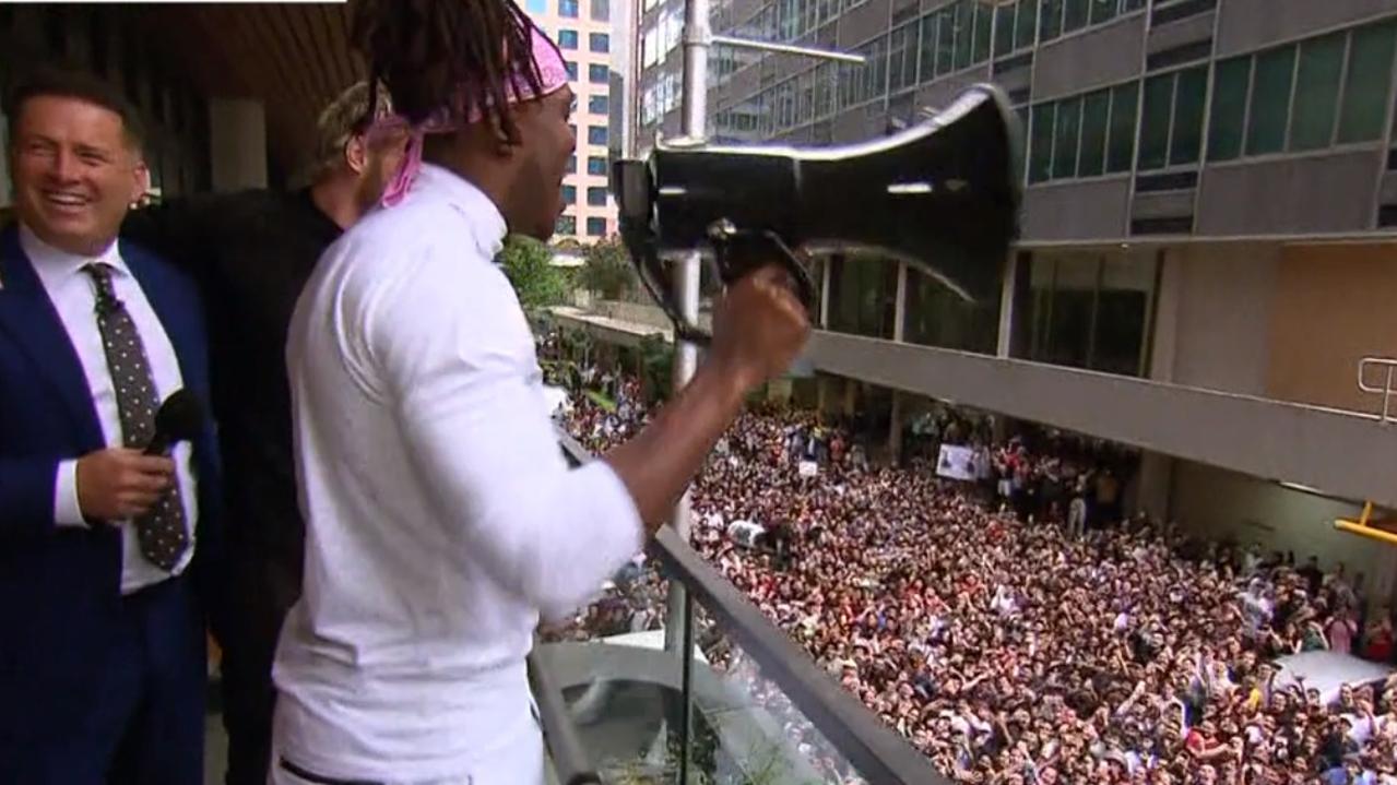 The duo greeted fans from the balcony. Picture: Nine