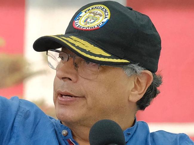 This handout picture released by the Colombian Presidency Press Office shows Colombian President Gustavo Petro speaking during a Council of Ministers in OcaÃ±a, Norte de Santander Department, Colombia on January 27, 2025. Recent fighting between ELN rebels and FARC dissidents on Colombia's border with Venezuela left 13 more dead amid a wave of violence that has been raging for more than ten days, local authorities reported Monday. (Photo by Handout / Colombian Presidency / AFP) / RESTRICTED TO EDITORIAL USE - MANDATORY CREDIT "AFP PHOTO /  COLOMBIAN PRESIDENCY / HANDOUT /  " - NO MARKETING NO ADVERTISING CAMPAIGNS - DISTRIBUTED AS A SERVICE TO CLIENTS