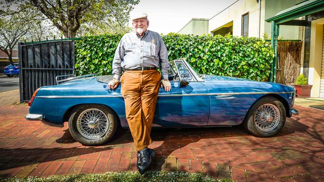 Last Bay To Birdwood Run For John Trainer Both As West Torrens Mayor And Mgb Car Owner News