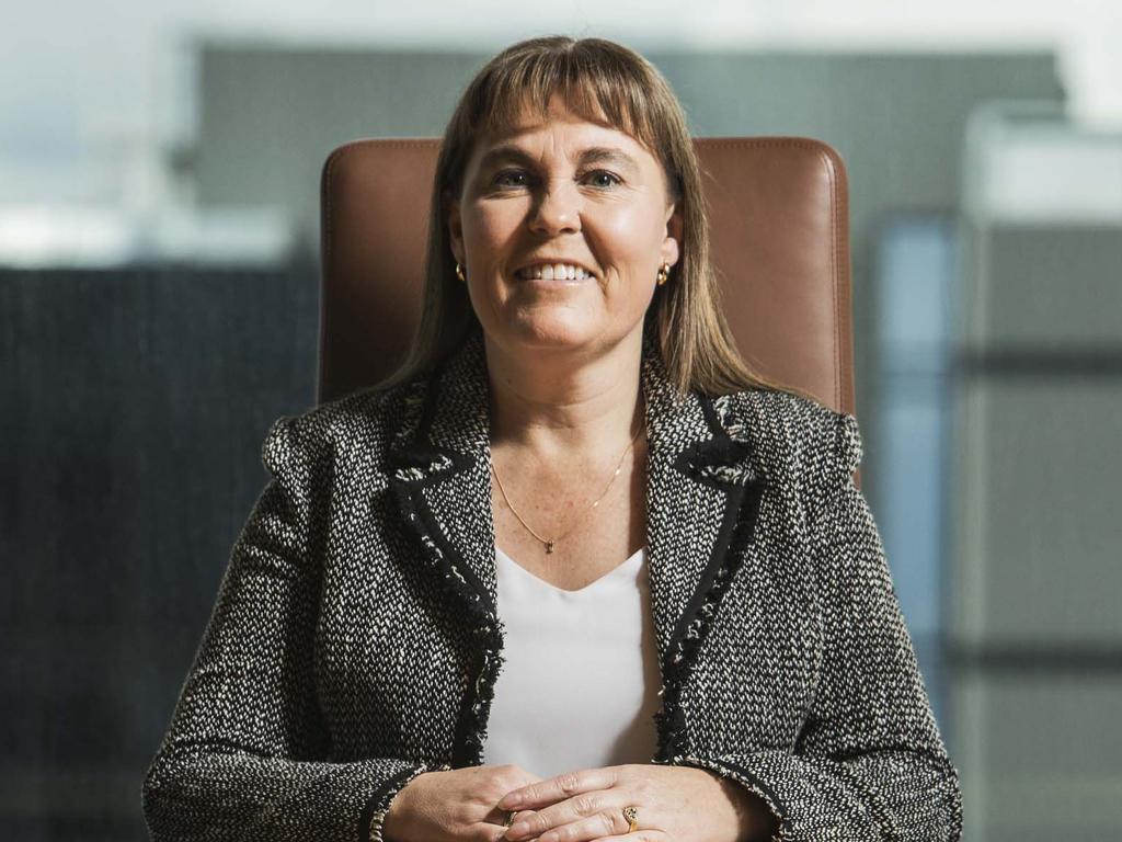 Bendigo and Adelaide Bank puts Jacqueline Hey in chair joins Coca