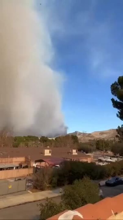 Fire Quickly Consumes 5,000 Acres North of Los Angeles