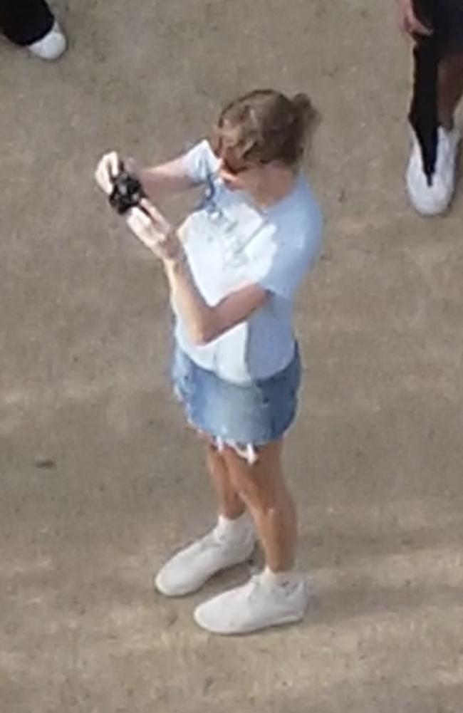 Taylor Swift taking a snap at Sydney Zoo. Picture: Media Mode