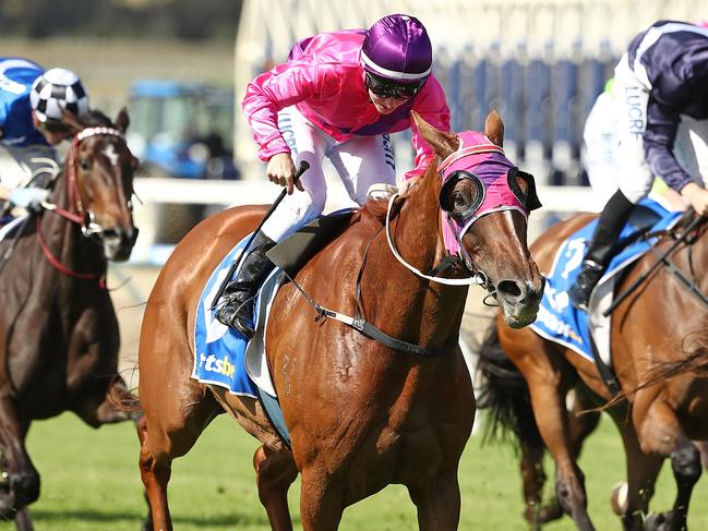 MELBOURNE, AUSTRALIA - DECEMBER 09:  Jockey Linda Meech rides Like a Carousel to win race 7, the Sportsbet Pakenham Cup during Melbourne Racing at Racing.com Park on December 9, 2017 in Melbourne, Australia.  (Photo by Scott Barbour/Getty Images)