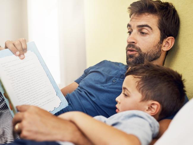 Parents can help their child with reading and to develop their literacy skills. For Kids News and Hibernation