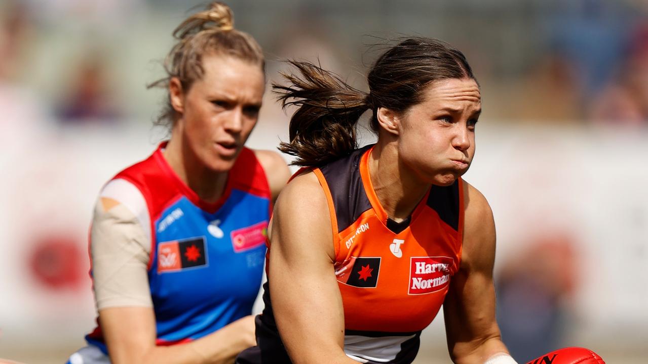 Chloe Dalton in action against Western Bulldogs in Round 1.