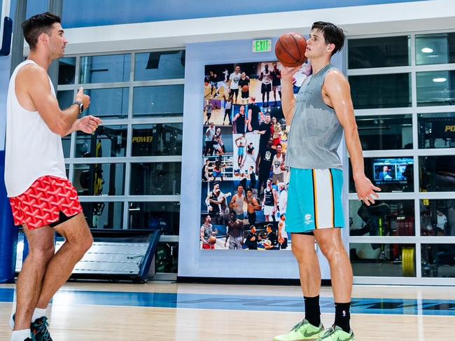 Jordan Lawley directs Alex Toohey during his California training camp. Picture: Supplied