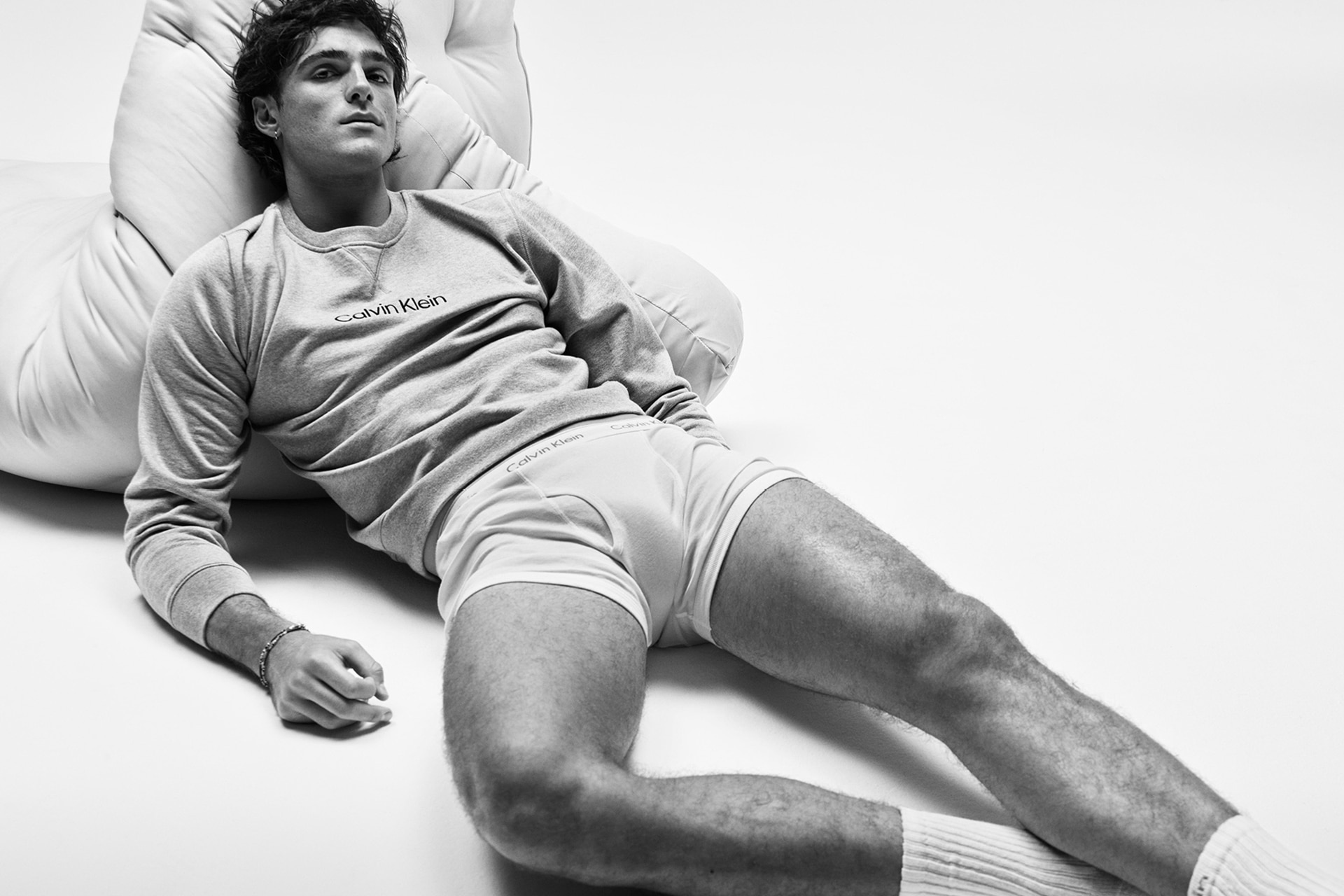 Descubrir 87+ imagen jacob elordi calvin klein shoot