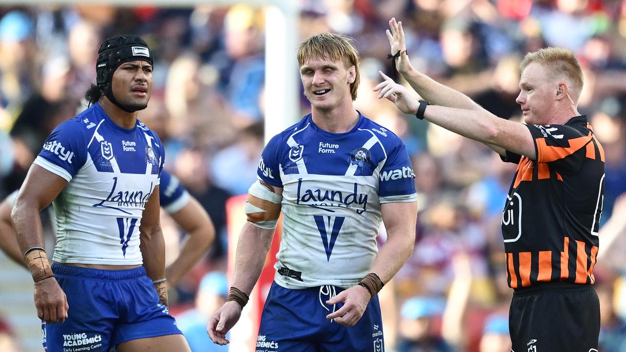 Jacob Preston is sin-binned for his crusher tackle. Picture: Hannah Peters/Getty Images