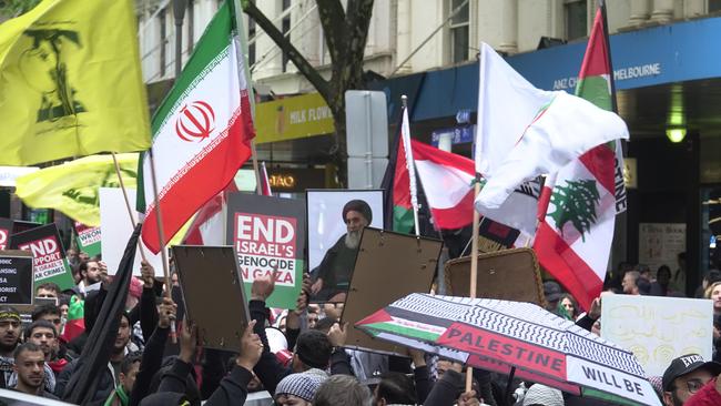 MELBOURNE,AUSTRALIA-NewsWire Photos 29 SEPTEMBER, 2024: Protesters gather at the State Library in Melbourne from 12pm on Sunday to call for peace and an end to the current Israeli occupation of Palestine and the ongoing war between the two nations, and the escalating assault on Lebanon after overnight airstrikes against Hezbollah targets in the capital, Beirut.  Protesters carry the photo of assassinated Hezbollah leader Hassan Nasrallah. Picture: NCA NewsWire / Valeriu Campan