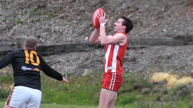 Conner Milde marks against Lobethal. Picture: Mt Lofty Devils