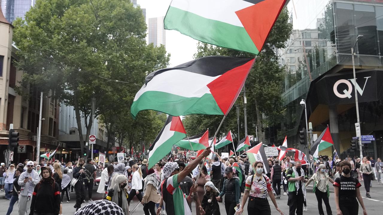 Hundreds have turned out in Melbourne for a pro-Palestine protest. Picture : NCA NewsWire / Valeriu Campan