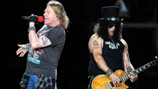 Slash Gives an Update on Guns N' Roses