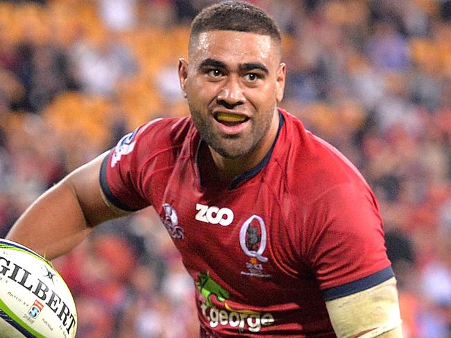 BRISBANE, AUSTRALIA - MAY 26: Lukhan Tui of the Reds scores a try during the round 14 Super Rugby match between the Reds and the Force at Suncorp Stadium on May 26, 2017 in Brisbane, Australia.  (Photo by Bradley Kanaris/Getty Images)