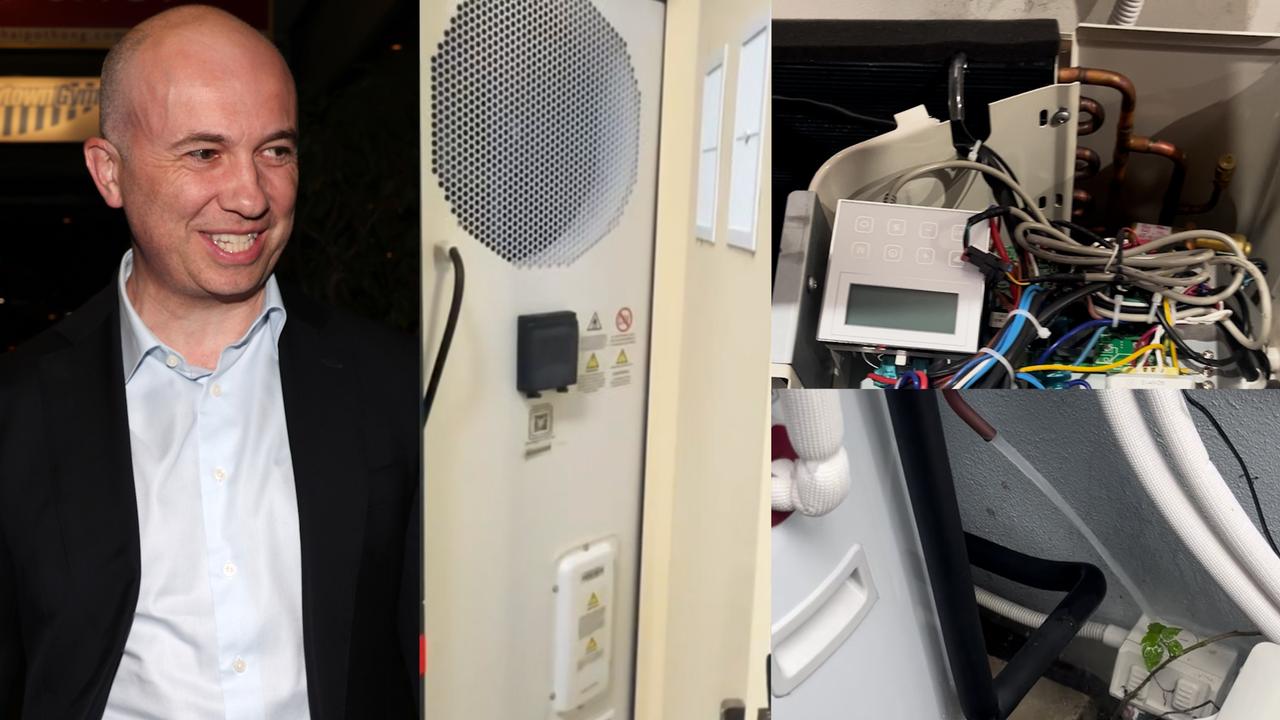 The Minns government has blamed former energy minister Matt Kean (left) for the ‘mess’ in the heat pump industry.