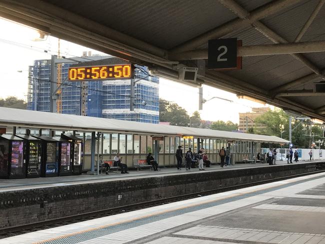 Gosford Railway Station at 5.56am as early morning commuters begin arriving for their daily trip into Sydney. Picture: Cathy Stubbs