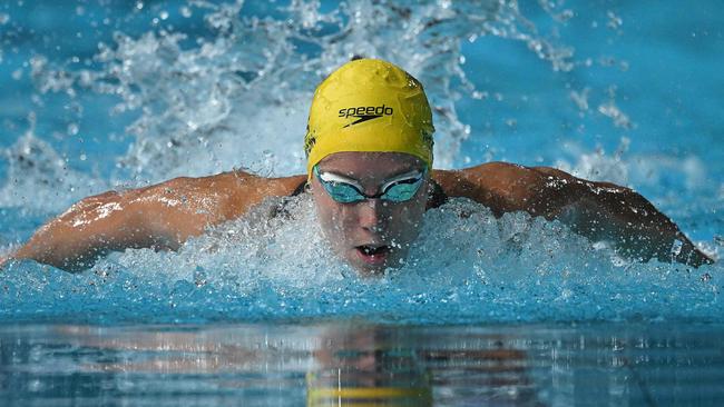 Australia's Emma McKeon competes for second place and to take the silver medal in the women's 100m butterfly swimming final at the Sandwell Aquatics Centre, on day two of the Commonwealth Games in Birmingham, central England, on July 30, 2022. (Photo by Andy Buchanan / AFP)