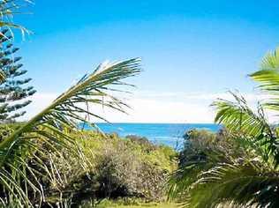 Townhouse for sale across from famous Angourie surf break