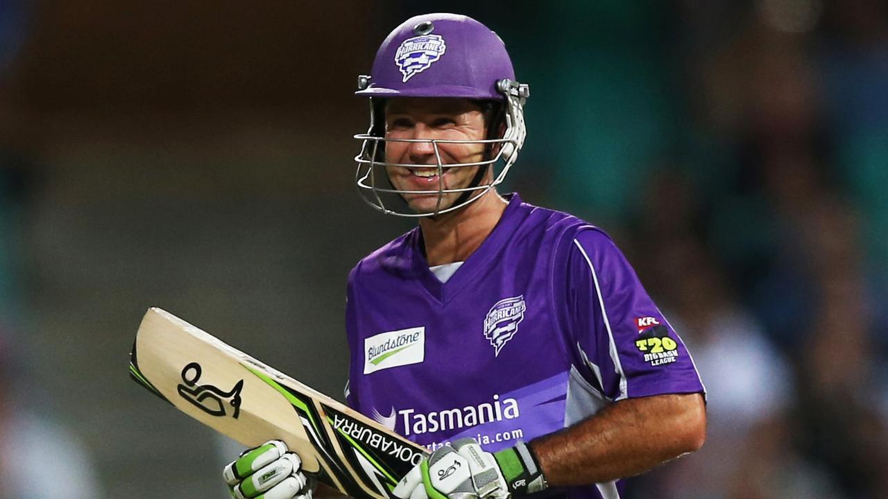 Ricky Ponting is returning to the Hurricanes.