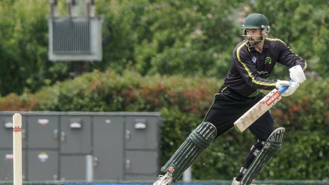 Tom Newman batting for Box Hill. Picture: Valeriu Campan