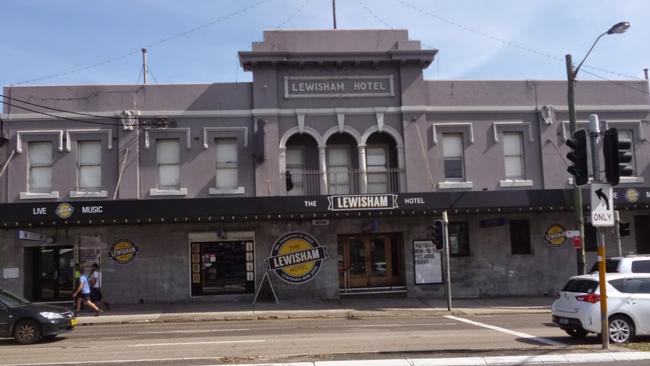 A photo of the Parramatta Rd pub.