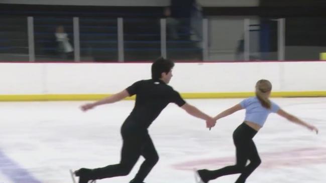 Ice skating duo in Park Ridge striving to win championship this month ...