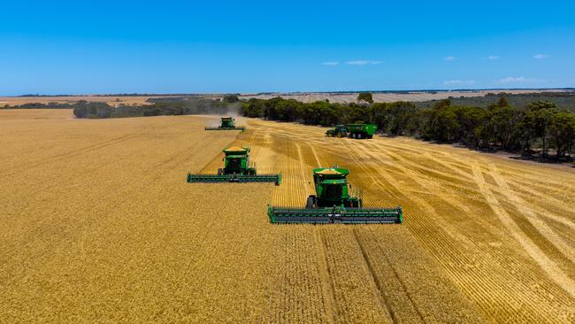 Arkle Farms’ Paul and Deidre Cowan, who are Australian expats based in Switzerland, are selling the 9048ha Lake Shaster aggregation, at Munglinup. in Western Australia.