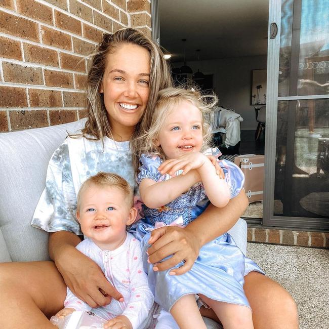 Amie Rohan with her two daughters. Picture: Instagram