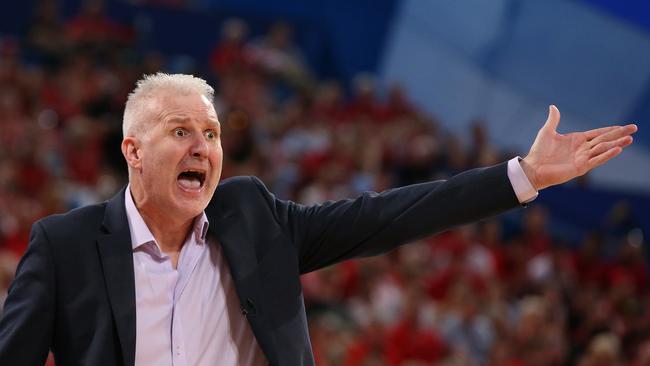 Andrew Gaze gestures to the referees during the frustrating defeat. Picture: Getty