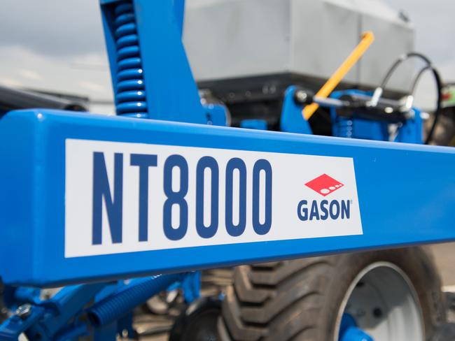 Gason’s new NT8000 Narrow Transport Bar/planter.