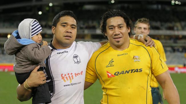 Brothers Campese (L) and Salesi Ma'afu.