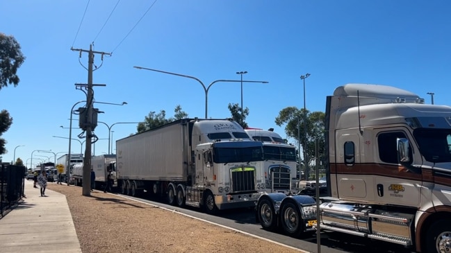 Shepparton protest against water buy backs