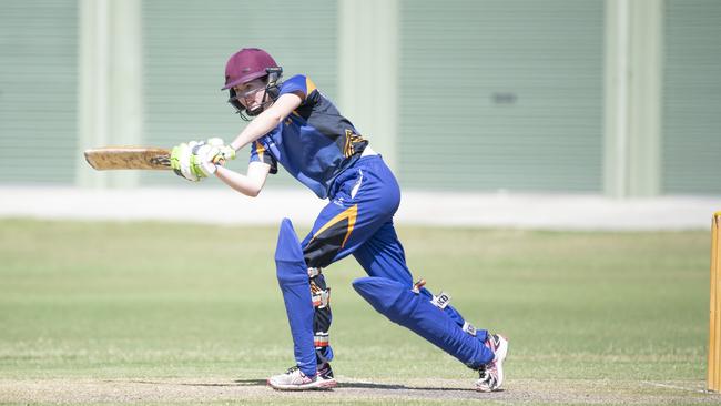 Sandgate-Redcliffe batter Meg Mettam playing earlier in the season. (AAP Image/Renae Droop)