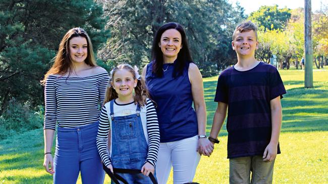 Emma Husar and her Children