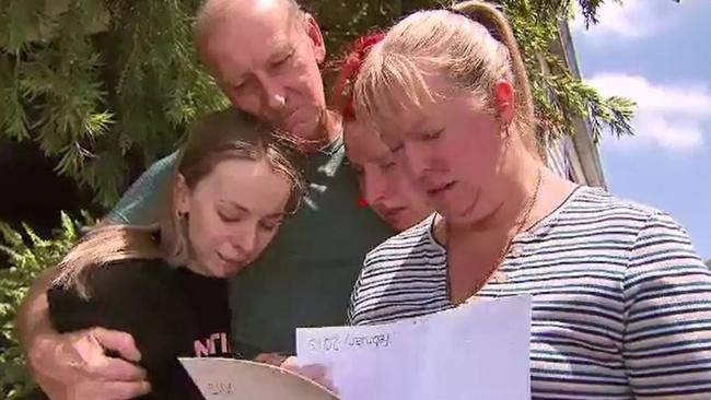 Cameron Smith’s sister Taylah, dad Michael, sister Chantelle and mum Michelle have been devastated by his shocking alleged murder. Picture: 9 News