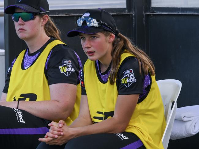 ADELAIDE, AUSTRALIA - OCTOBER 14: Mia Barwick of the Hurricanes  only 13 watchesduring the T20 Spring Challenge match between Hobart Hurricanes and Perth Scorchers at Karen Rolton Oval, on October 14, 2024, in Adelaide, Australia. (Photo by Mark Brake/Getty Images)