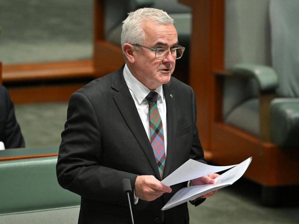 Federal MP Andrew Wilkie exposed evidence of ‘off the books’ drug tests facilitated by the AFL. Picture: AAP