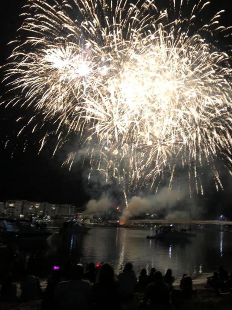 In pictures: Gold Coast welcomes in new year | Gold Coast Bulletin