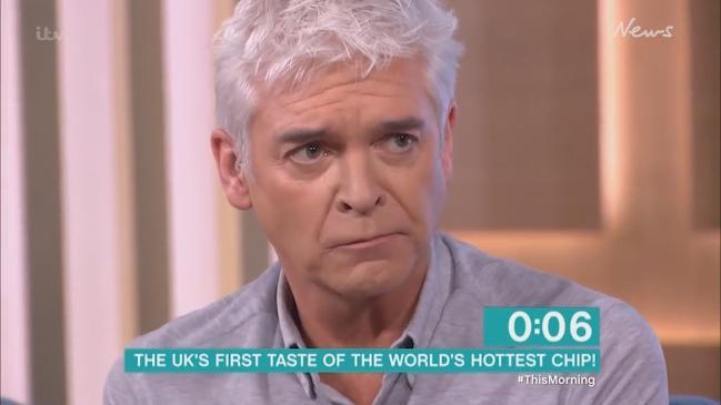 Paramedics called onto 'This Morning' after Phil eats world's hottest chip