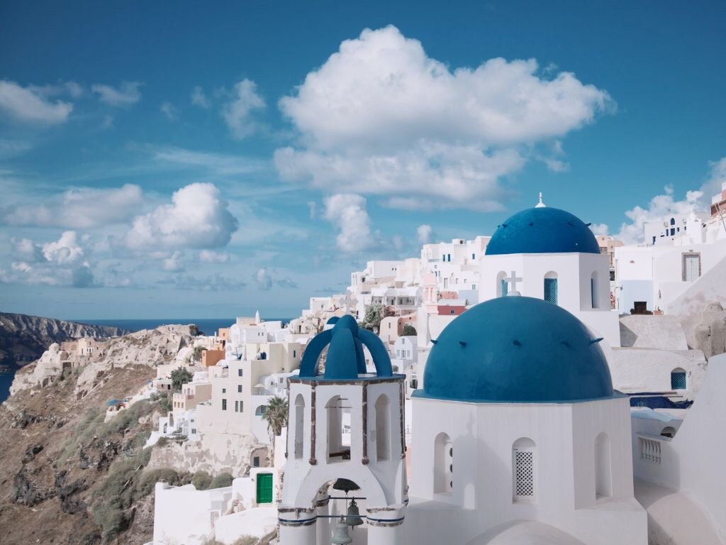 Book your next flight to Greece with 10 per cent off. Image: Pexels