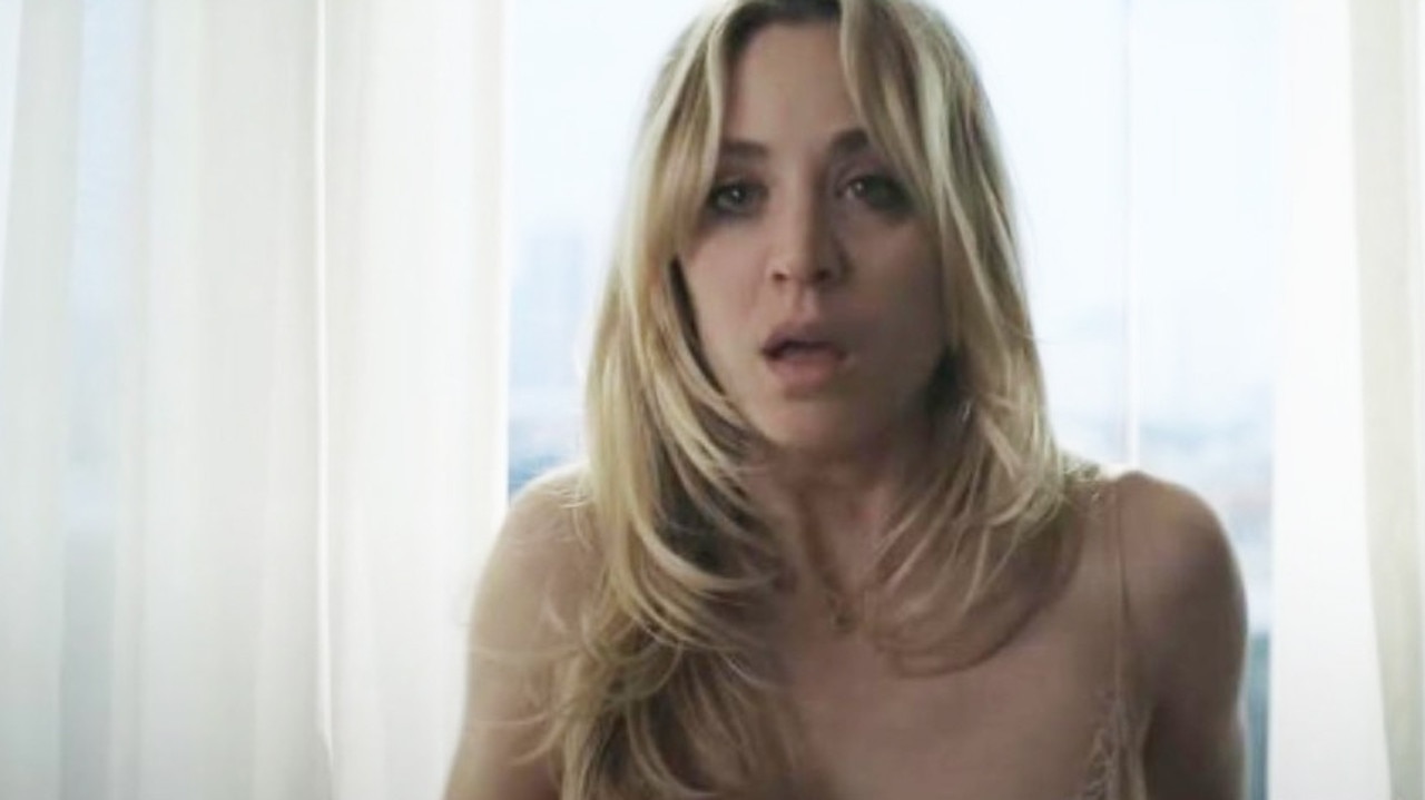 Kaley Cuoco's in Big Trouble in The Flight Attendant Trailer