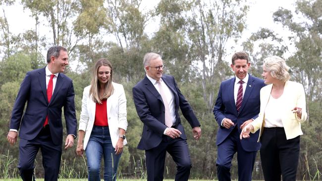 L to R, Jim Chalmers Treasurer, Queensland Minister for Housing Meaghan Scanlon, Prime Minister Anthony Albanese, Treasurer Cameron Dick, Clare O'Neil Minister for Housing, in Meadowbrook. Photo: Steve Pohlner