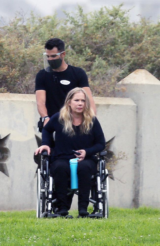 Christina Applegate Felt “An Obligation” To Finish Filming 'Dead