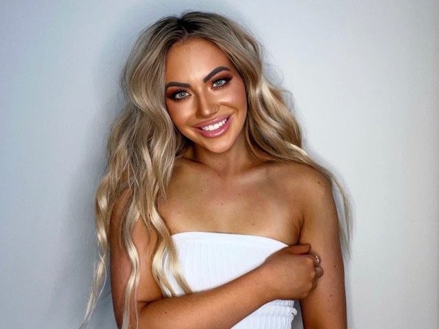 Adelaide girl Savanah Badger has been cast on Love Island . Picture: Instagram