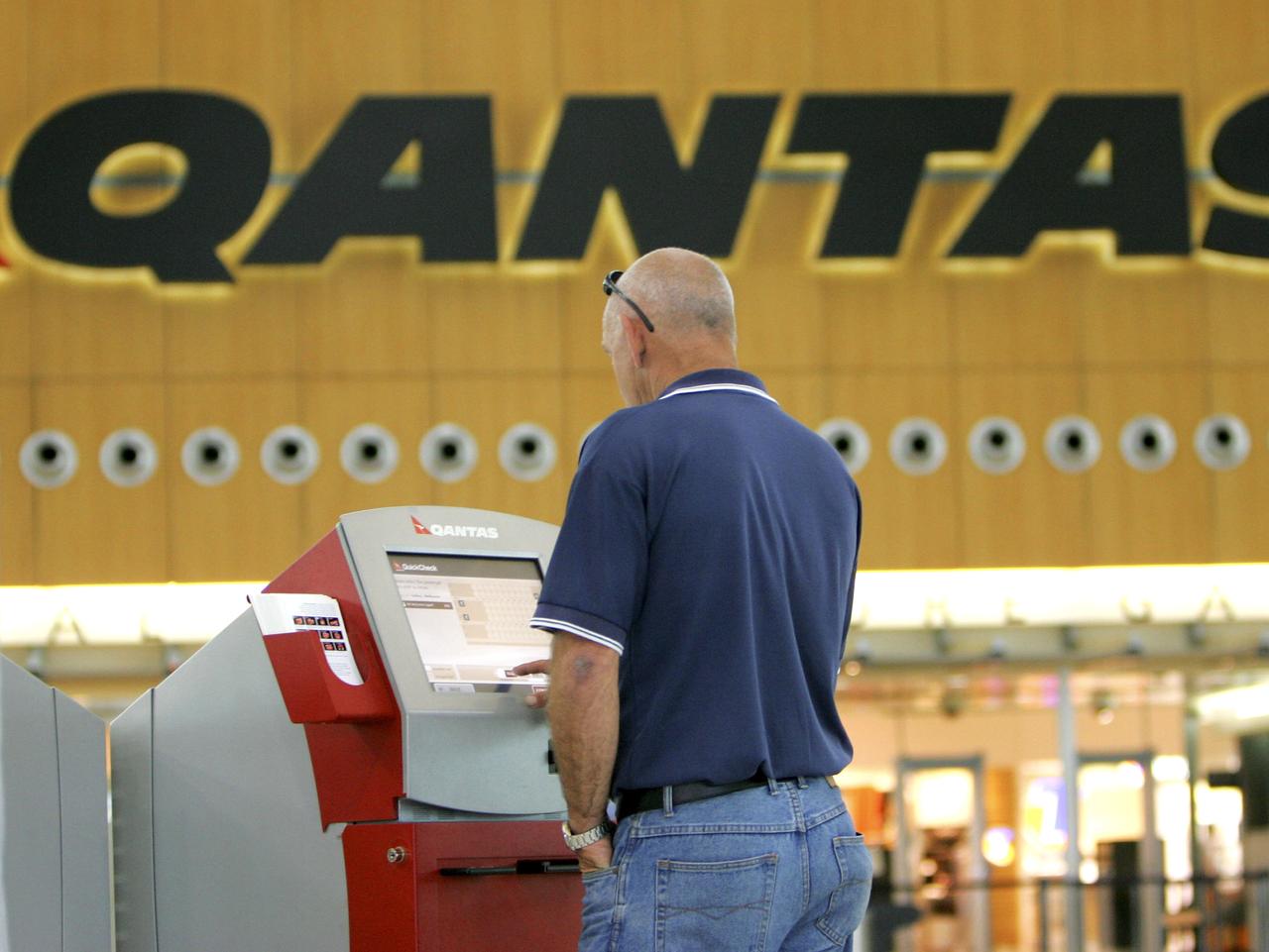 qantas domestic travel check in times