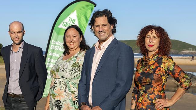 Tim Nott, Natalie Stevens, Jonathan Cassell and Maureen Burgess. Picture by Meder Photography.