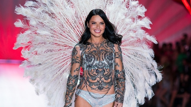 Adriana Lima gets fighting fit for Victoria's Secret show