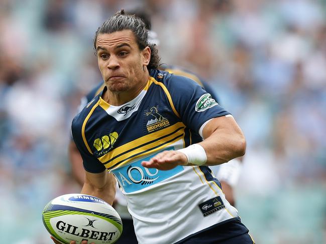 Brumbies Matt Toomua scores a try during the NSW Waratahs v ACT Brumbies Super Rugby game at Allianz Stadium, Sydney. Pic Brett Costello