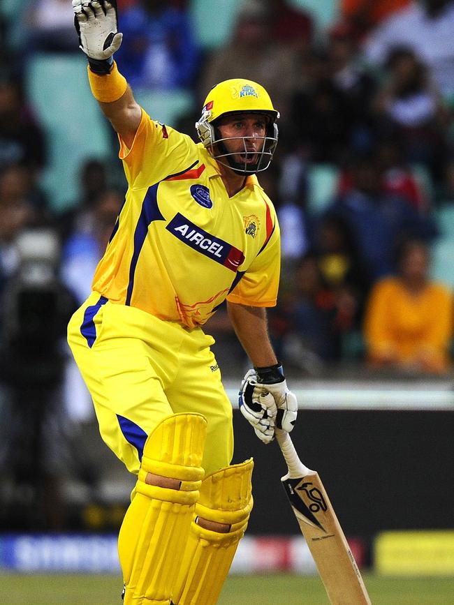 Mike Hussey batting in the IPL.